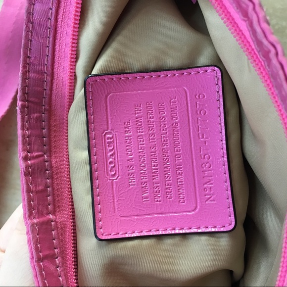 Coach Shoulder Bag - Picture 3 of 8